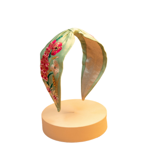 Tiara with embroidery garden flowers