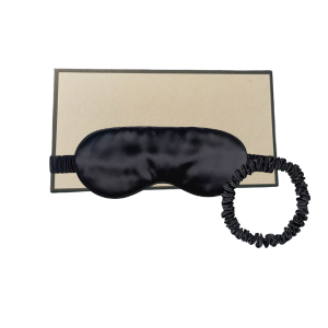 Set of silk in black