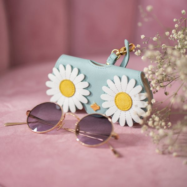 Daisy glasses case - Image 2