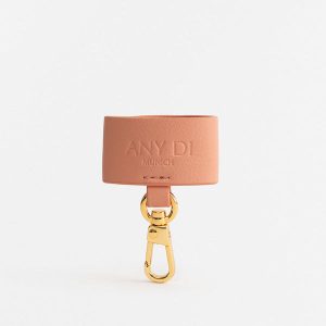 Peach eyeglass clip